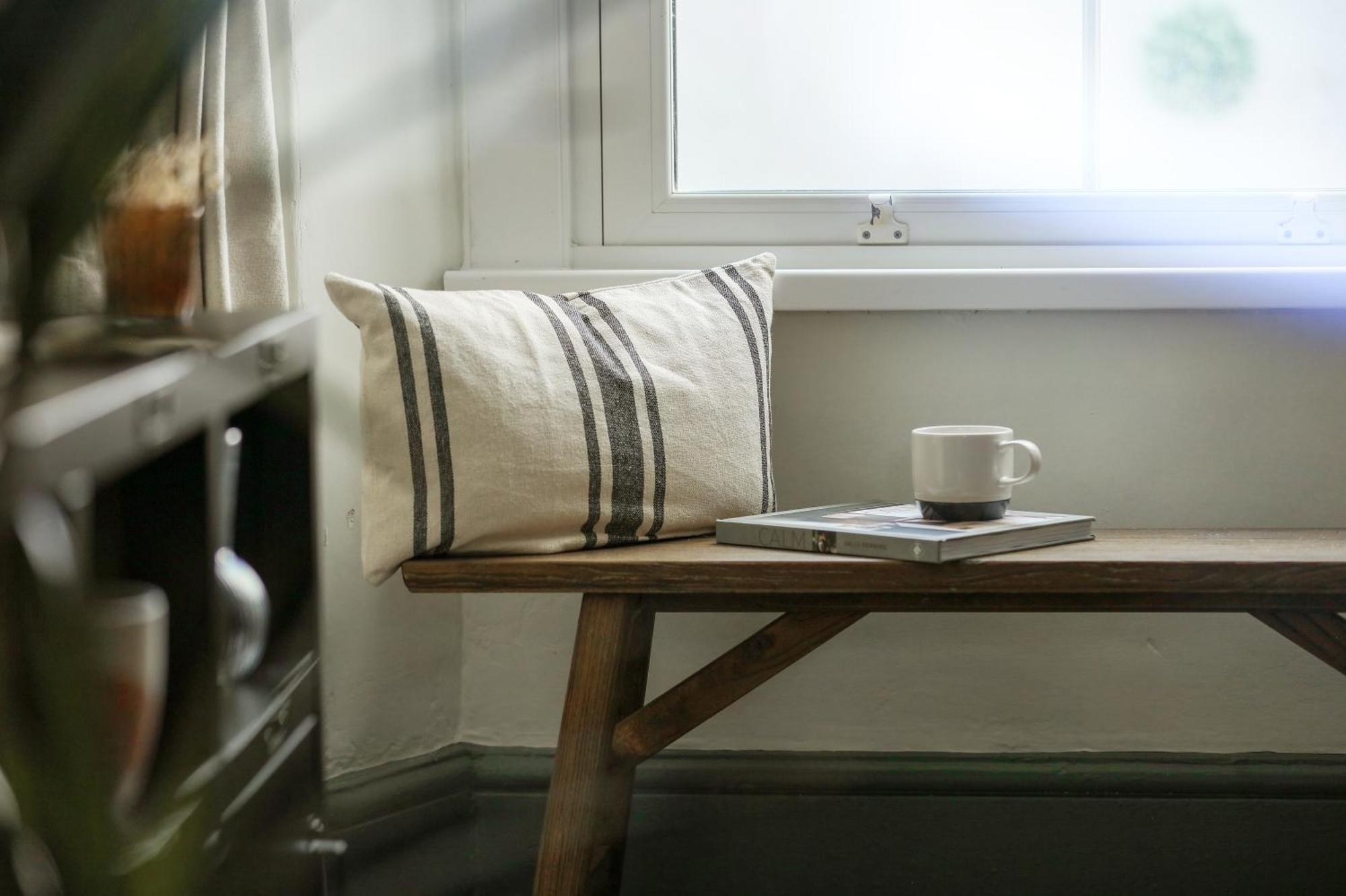New Luxury For 2024 - Central Plymouth House - Sleeps 10 - Access To Plymouth Town - Close To The Barbican - Pets Welcome - Parking Available - By Luxe Living By Sophia エクステリア 写真